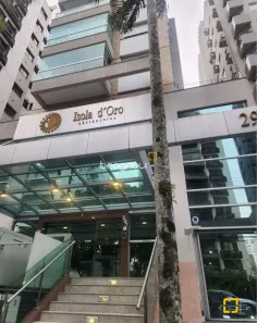 Apartamento com 2 Quartos à venda, 75m² no Centro, Florianópolis