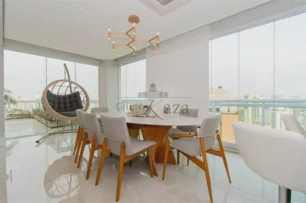 Cobertura com 3 Quartos à venda, 272m² no Vila Nova Conceição, São Paulo