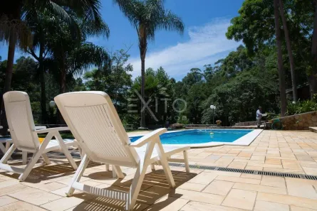 Fazenda/Sítio com 4 Quartos à venda, 650m² no Lopes, Valinhos