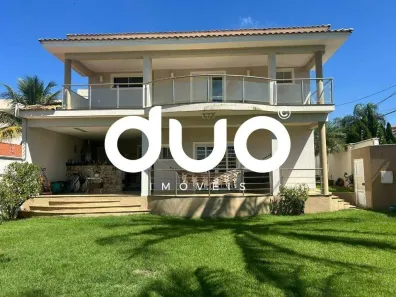 Casa com 3 Quartos para alugar, 276m² no Parque Santa Cecília, Piracicaba