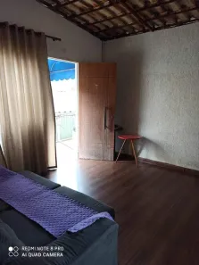 Casa com 6 Quartos à venda, 350m² no Triângulo, Ponte Nova