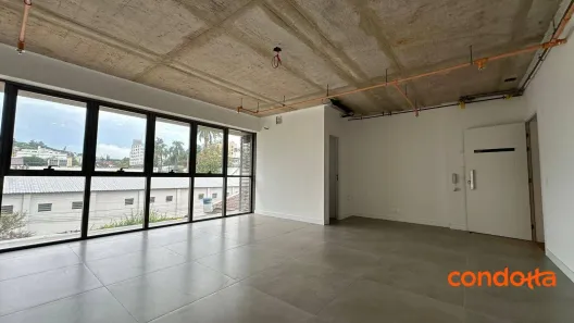 Sala Comercial para alugar, 47m² no Tristeza, Porto Alegre