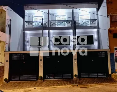 Sobrado com 2 Quartos à venda, 122m² no Parque Vitória, São Paulo