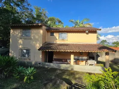 Fazenda/Sítio com 3 Quartos à venda, 100m² no Cachoeira, Cotia
