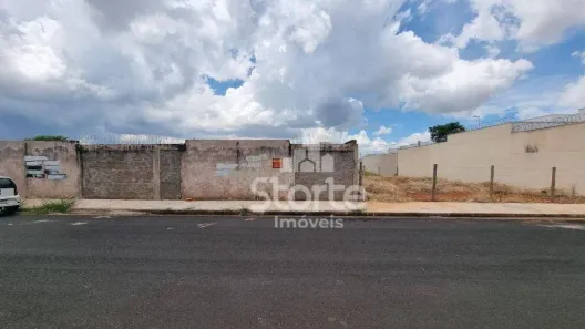 Lote/Terreno à venda, 300m² no Novo Mundo, Uberlândia