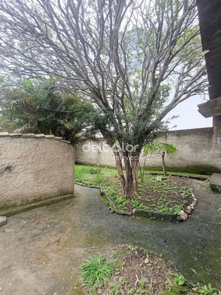 Casa com 2 quartos — Planalto, Belo Horizonte