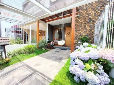 Casa de Condomínio com 3 Quartos à venda, 138m² no Hípica, Porto Alegre