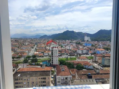 Kitnet à venda, 27m² no Centro, São Vicente