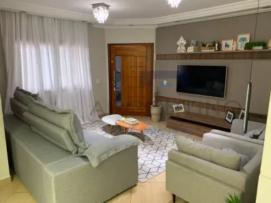 Casa com 3 Quartos à venda, 200m² no Vila Suissa, Mogi das Cruzes