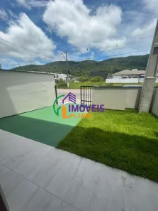 Sobrado com 3 Quartos à venda, 102m² no Forquilhas, São José
