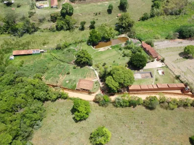 Fazenda/Sítio com 4 Quartos para alugar, 1500m² no Área Rural de Amparo, Amparo