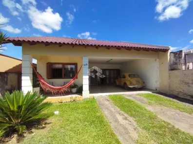 Casa com 3 Quartos à venda, 182m² no Avenida, Santa Cruz do Sul