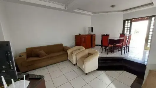 Casa com 3 Quartos à venda, 200m² no Cidade Jardim, Uberlândia