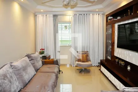Casa com 3 Quartos à venda, 220m² no Parque São Domingos, São Paulo