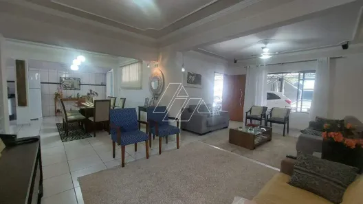Casa com 3 Quartos à venda, 202m² no Jardim América, Marília