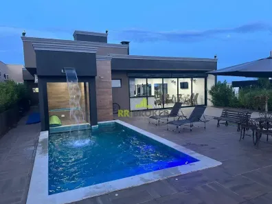 Fazenda/Sítio com 4 Quartos à venda, 210m² no , Mendonça