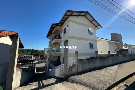 Apartamento com 2 Quartos para alugar, 50m² no Velha, Blumenau