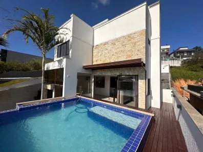 Casa com 3 Quartos à venda, 340m² no Pedra Branca, Palhoça