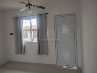 Casa de Condomínio com 2 Quartos para alugar, 54m² no Vila Bom Jesus, Sorocaba