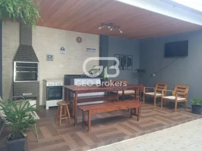 Sobrado com 3 Quartos à venda, 140m² no Residencial Santa Paula, Jacareí