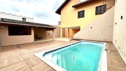 Casa com 3 Quartos à venda, 237m² no Jardim Florestal, Jundiaí