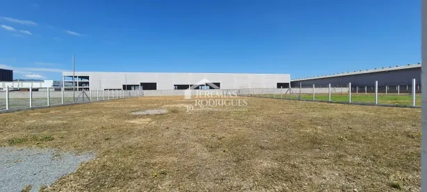 para venda ou aluguel, 2000m² no Feital, Pindamonhangaba