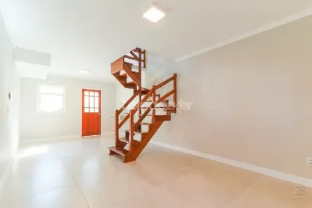 Casa com 2 Quartos para alugar, 103m² no Camaquã, Porto Alegre