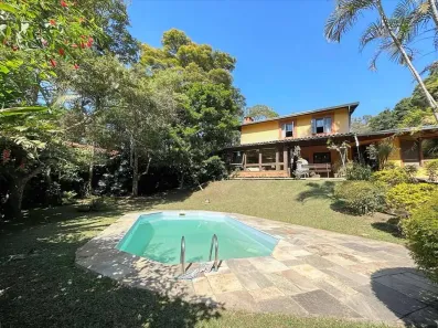 Casa com 3 Quartos à venda, 368m² no Vila Lisboa, Carapicuíba