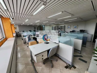 Sala Comercial para alugar, 300m² no Itaim Bibi, São Paulo