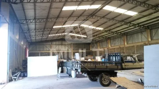 Casa com 1 Quarto à venda, 2200m² no Distrito Industrial, Uberlândia