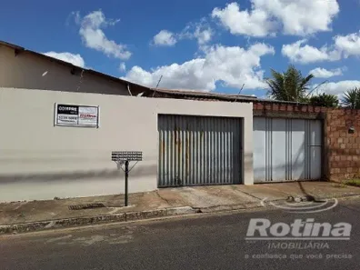 Casa com 4 Quartos à venda, 152m² no Jardim Holanda, Uberlândia