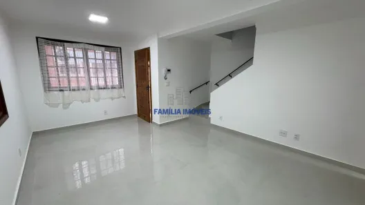 Casa com 3 Quartos para alugar, 165m² no Embaré, Santos