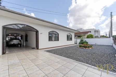 Casa com 3 Quartos à venda, 158m² no Iririú, Joinville