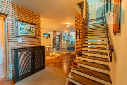 Casa com 4 Quartos à venda, 260m² no Jardim Santa Helena, São Paulo