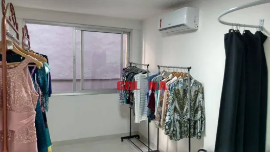 Sala Comercial à venda, 32m² no Centro, Niterói