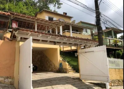 Casa com 4 Quartos à venda, 196m² no Retiro, Petrópolis