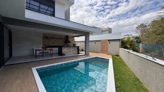 Sobrado com 3 Quartos à venda, 305m² no Swiss Park, Campinas