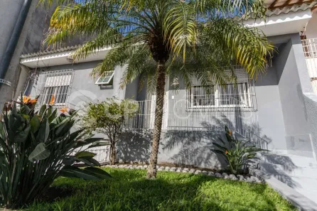 Casa com 3 Quartos à venda, 155m² no Jardim Sabará, Porto Alegre