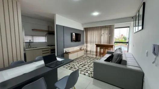 Apartamento com 2 Quartos para alugar, 76m² no Centro, Balneário Piçarras