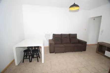 Apartamento com 2 Quartos para alugar, 55m² no Centro, Pelotas