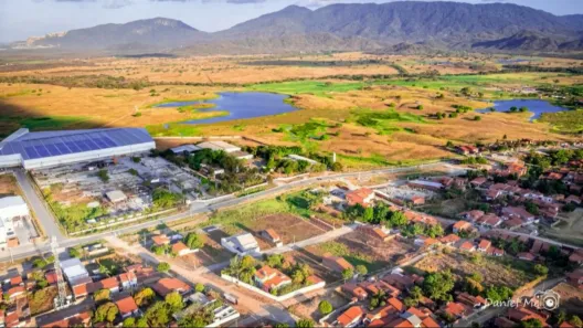 Lote/Terreno para alugar, 180m² no Novo Parque Iracema, Maranguape