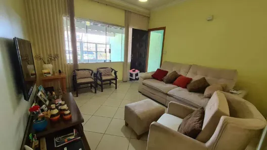 Casa com 2 Quartos à venda, 165m² no Vila Scarpelli, Santo André