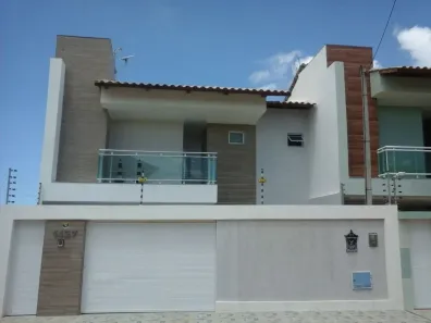 Casa com 4 Quartos à venda, 225m² no Farias Brito, Aracati