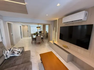 Apartamento com 3 Quartos para alugar, 156m² no Centro, Balneário Camboriú