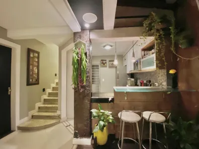 Casa de Condomínio com 3 Quartos à venda, 110m² no Lindóia, Curitiba