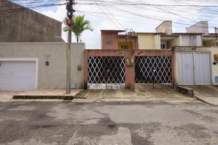 Casa com 3 Quartos para alugar, 45m² no Novo Mondubim, Fortaleza