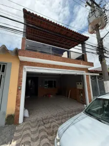 Sobrado com 3 Quartos à venda, 260m² no Piraporinha, Diadema