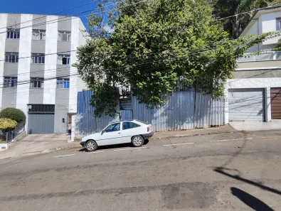 Lote/Terreno à venda, 500m² no Santa Helena, Juiz de Fora