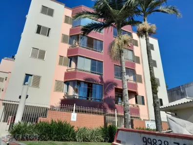 Apartamento com 2 Quartos para alugar, 78m² no Pantanal, Florianópolis