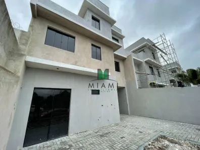 Sobrado com 3 Quartos à venda, 92m² no Tarumã, Curitiba